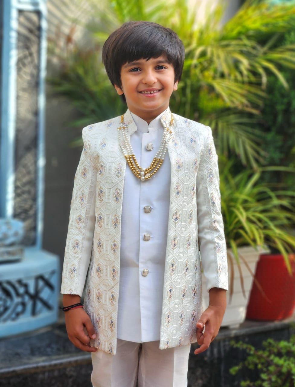 Boys Shrug Full Sleeves Blazer With Waistcoat & Trouser Set